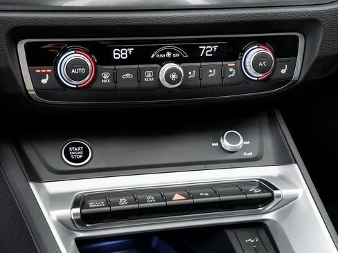 Certified 2025 Audi Q3 2.0T Premium Plus w/ Premium Plus Package image 17