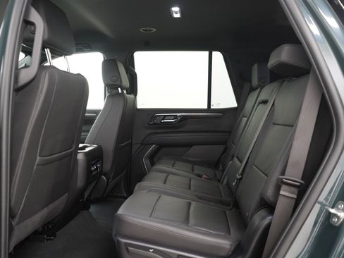 Used 2025 Chevrolet Tahoe Z71 AWD/4WD image 16
