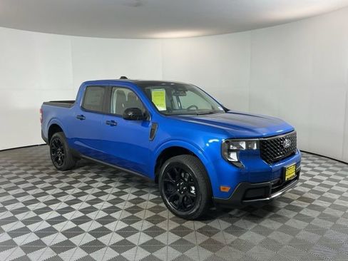 New 2025 Ford Maverick XLT w/ XLT Luxury Package AWD/4WD image 3