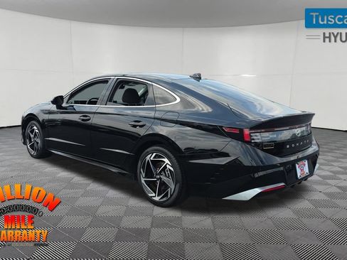 Used 2024 Hyundai Sonata SEL w/ Convenience Package FWD image 5