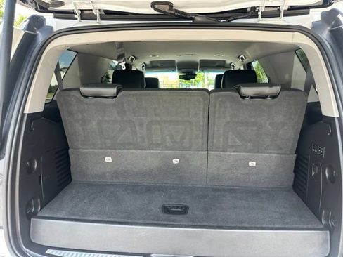 Used 2018 Chevrolet Tahoe Premier RWD image 5