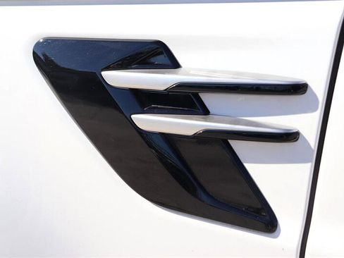 Used 2019 Land Rover Range Rover Sport HSE image 50