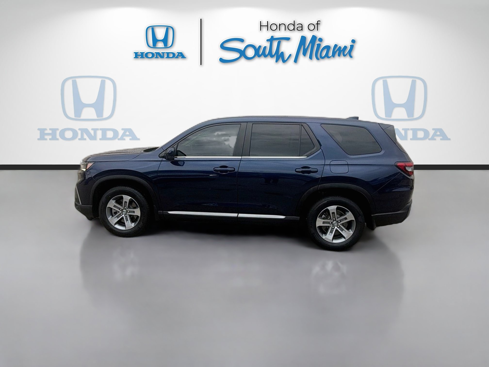 Used 2024 Honda Pilot EX-L image 4