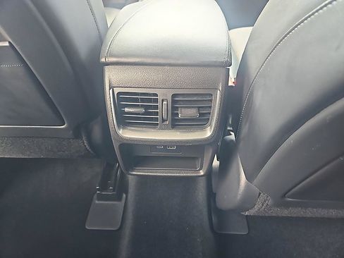 Used 2023 INFINITI QX50 Luxe FWD image 31