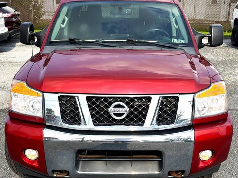 Used 2015 Nissan Titan SV w/ SV Value Truck Package AWD/4WD image 2