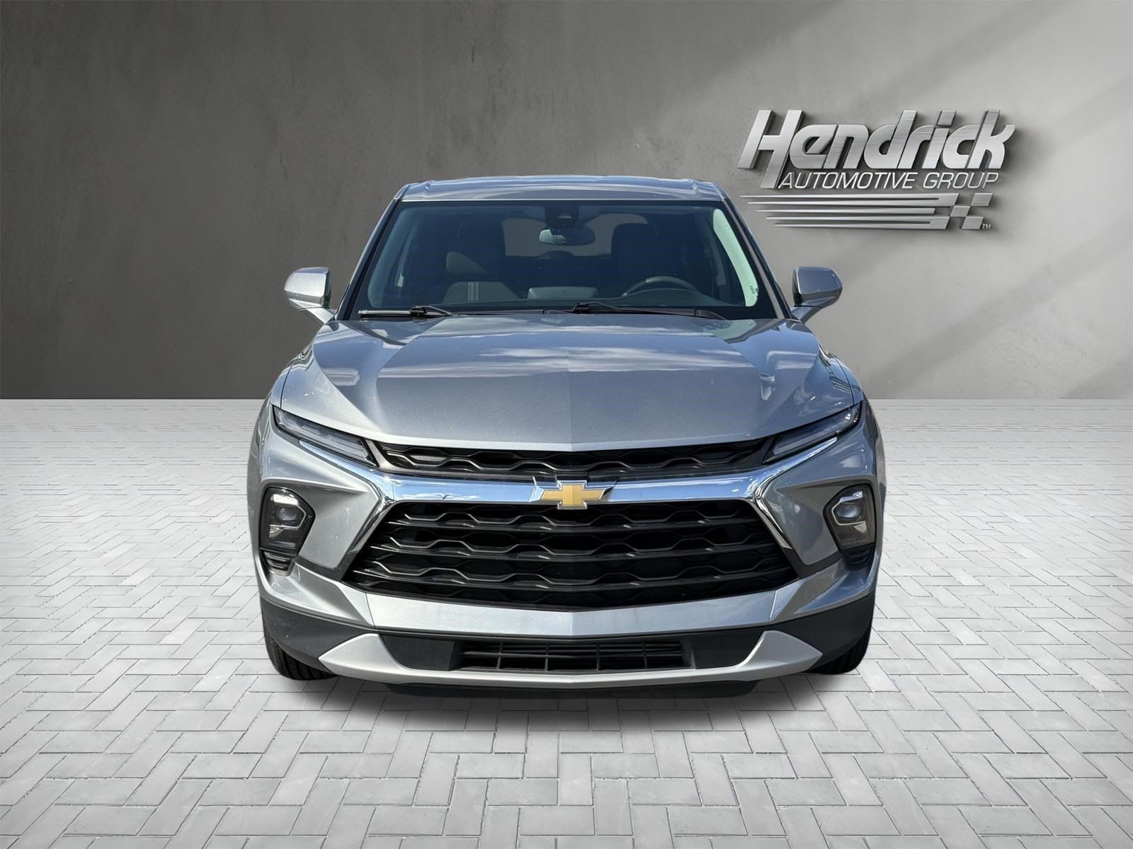 Used 2025 Chevrolet Blazer LT FWD image 3
