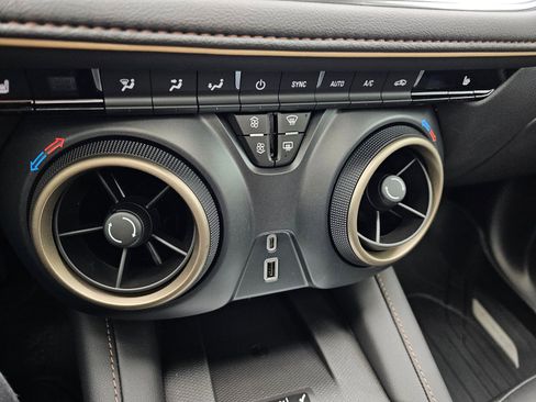 Used 2025 Chevrolet Blazer Premier w/ Driver Confidence II Package image 35