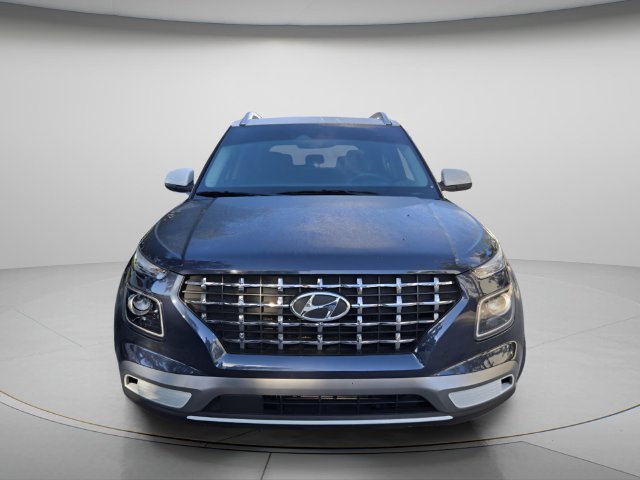 Used 2024 Hyundai Venue Limited FWD image 3