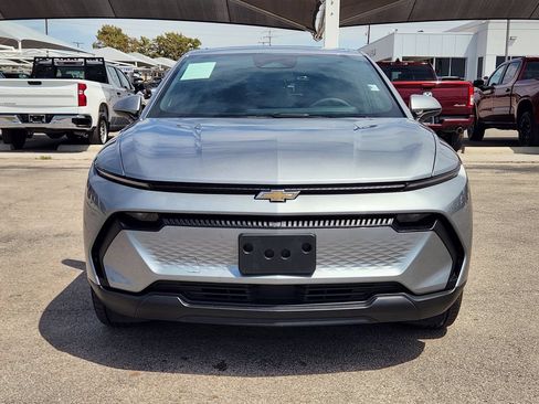 Used 2025 Chevrolet Equinox EV LT FWD image 2
