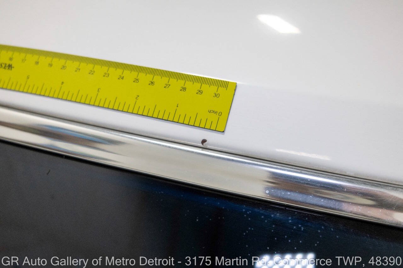 Used 1989 Lincoln Town Car Signature RWD image 31