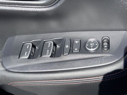Certified 2025 Honda HR-V Sport image 21