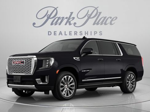 Used 2022 GMC Yukon XL Denali AWD/4WD image 1