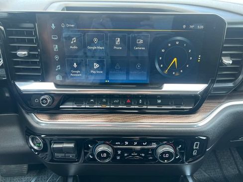 Used 2024 Chevrolet Silverado 1500 RST AWD/4WD image 21