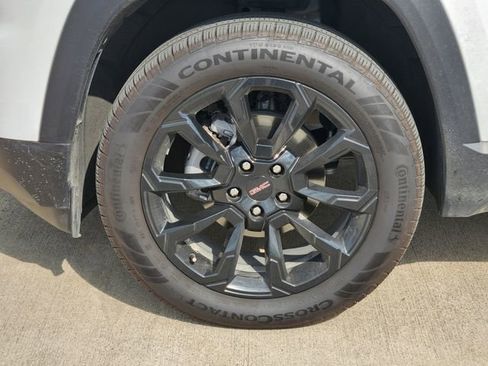 Used 2026 GMC Terrain Elevation w/ Elevation Premium Package image 10