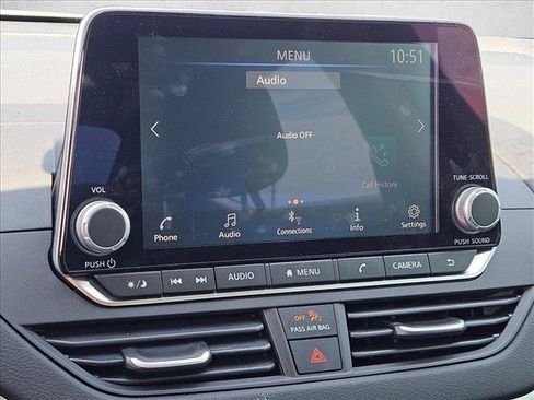 Certified 2025 Nissan Altima 2.5 S FWD image 9