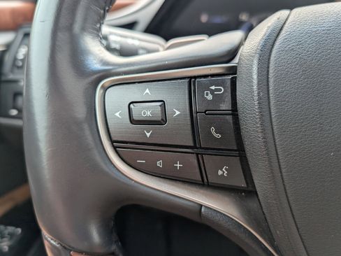 Used 2022 Lexus ES 350 Luxury w/ Accessory Package image 24