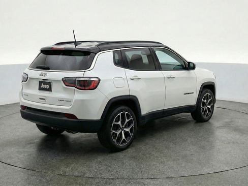 Used 2025 Jeep Compass Limited AWD/4WD image 9
