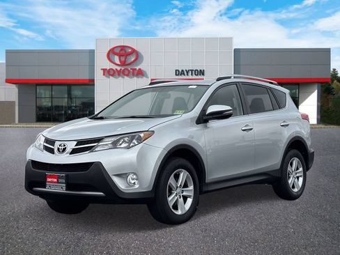 Used 2013 Toyota RAV4 XLE AWD/4WD image 2