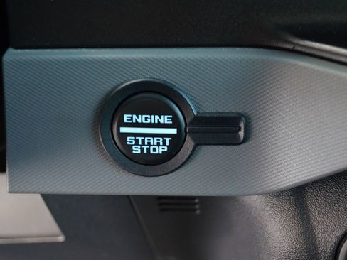 Used 2022 Ford Bronco Black Diamond image 19