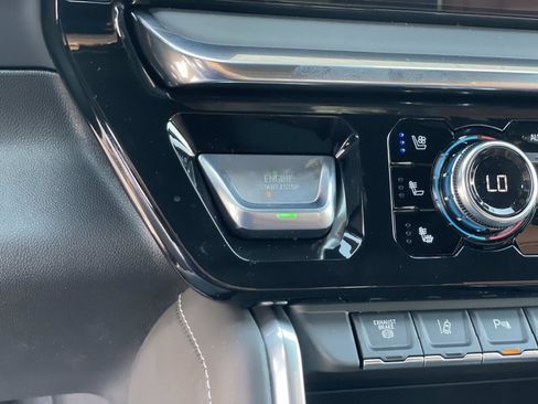 New 2026 GMC Sierra 2500 Denali Ultimate AWD/4WD image 17