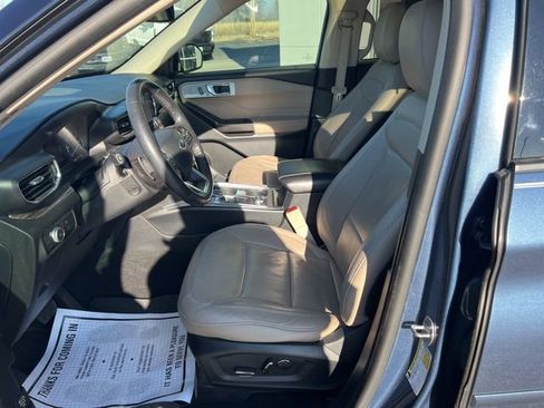 Used 2020 Ford Explorer Limited w/ Class III Trailer Tow Package image 10
