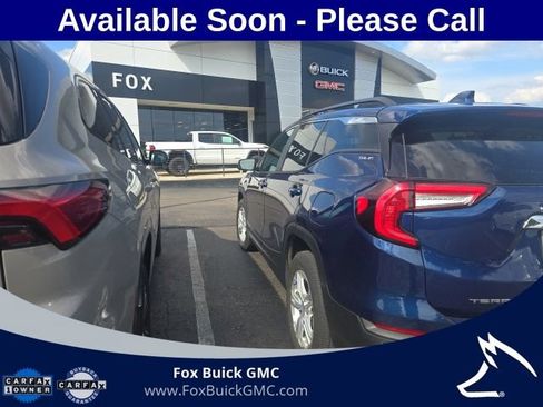 Used 2023 GMC Terrain SLE w/ Driver Convenience Package AWD/4WD image 5