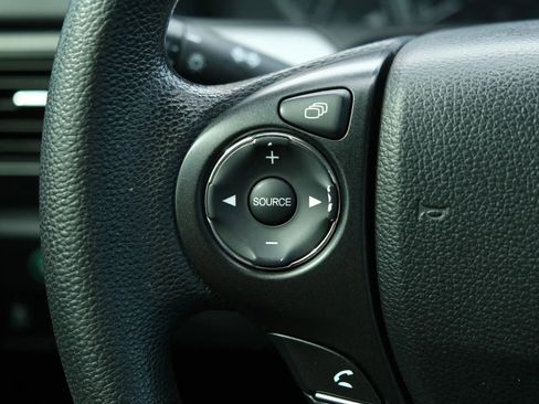 Used 2014 Honda Accord LX image 31