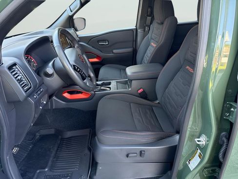Used 2023 Nissan Frontier PRO-4X w/ Pro Convenience Package AWD/4WD image 17