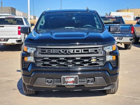 Used 2024 Chevrolet Silverado 1500 Custom image 11