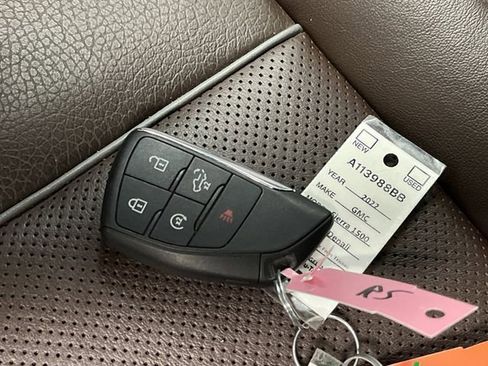 Used 2022 GMC Sierra 1500 Denali w/ Denali Reserve Package image 32