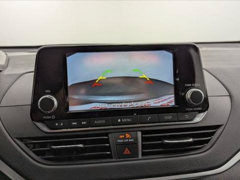 Used 2024 Nissan Altima 2.5 S FWD image 26