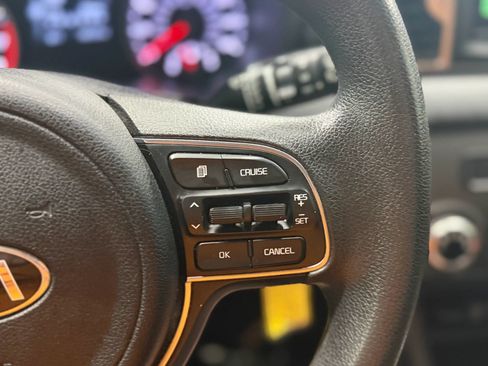 Used 2018 Kia Sportage LX FWD image 25