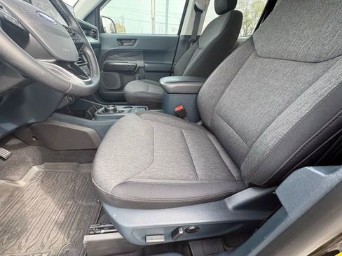 Used 2025 Ford Maverick XLT w/ XLT Luxury Package image 12