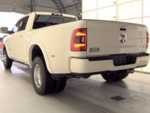 Used 2019 RAM 3500 Limited w/ Max Tow Package AWD/4WD image 5