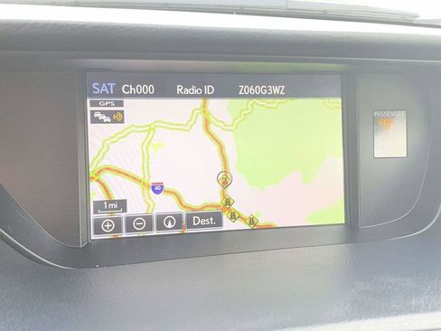 Used 2016 Lexus ES 350 w/ Ultra Luxury Package image 29