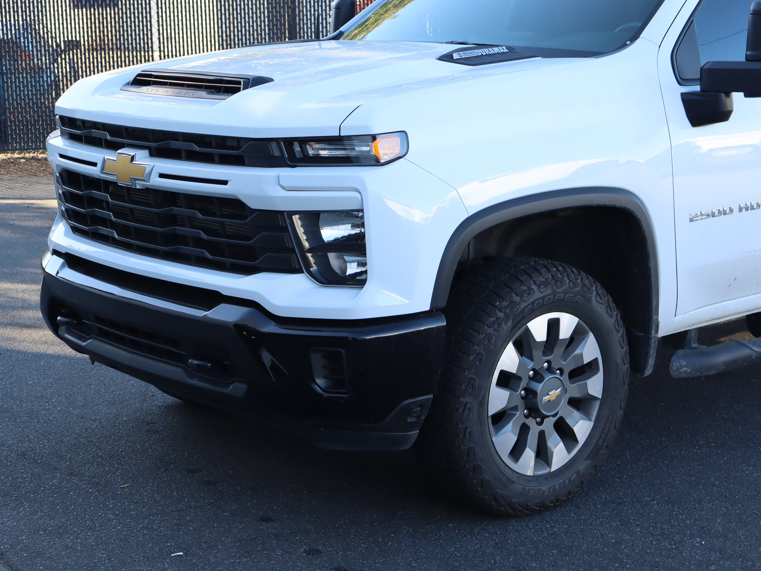 Used 2024 Chevrolet Silverado 2500 Custom w/ Custom Value Package AWD/4WD image 7