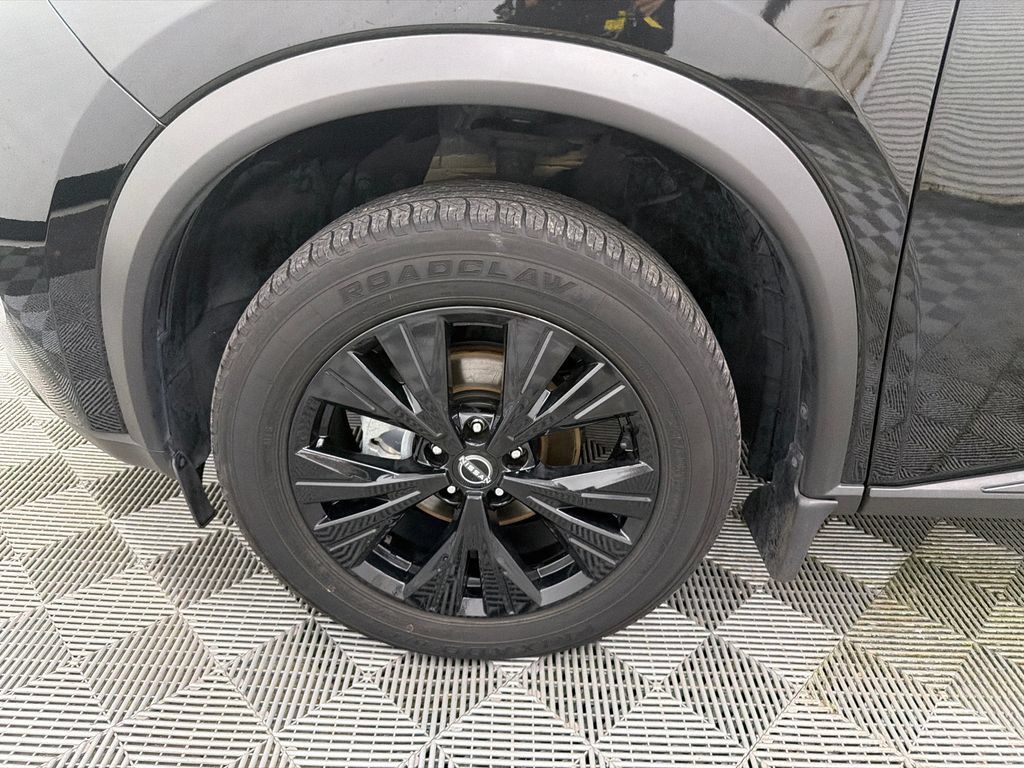 Used 2023 Nissan Rogue SV w/ SV Premium B Package FWD image 12