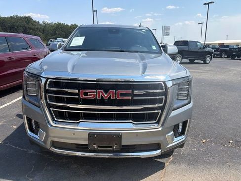 Used 2024 GMC Yukon SLT w/ SLT Premium Package AWD/4WD image 15