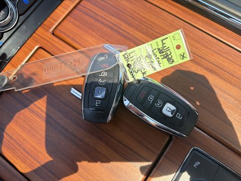 Used 2019 Lincoln Navigator Reserve AWD/4WD image 33