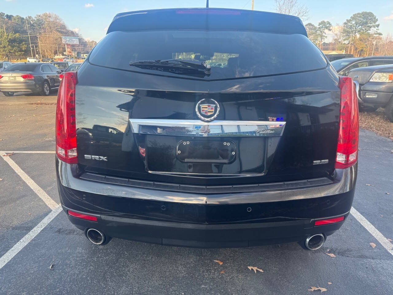 Used 2014 Cadillac SRX Luxury w/ Driver Awareness Package FWD image 8