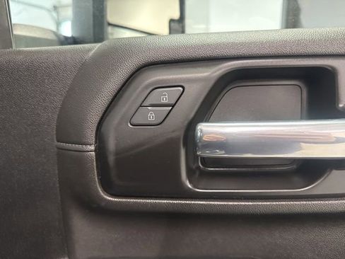 Used 2022 Chevrolet Silverado 3500 LT image 26