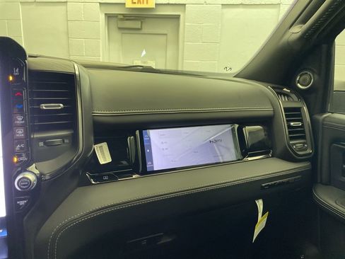 New 2026 RAM 3500 Limited image 19