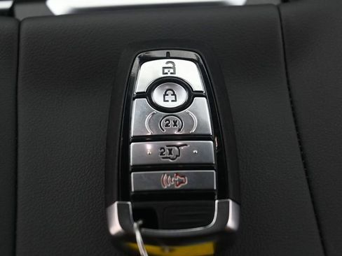 New 2026 Ford Expedition Active AWD/4WD image 18