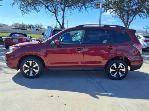 Used 2017 Subaru Forester 2.5i Premium image 18