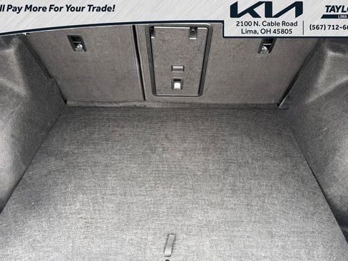 Used 2025 Volkswagen Taos S image 23