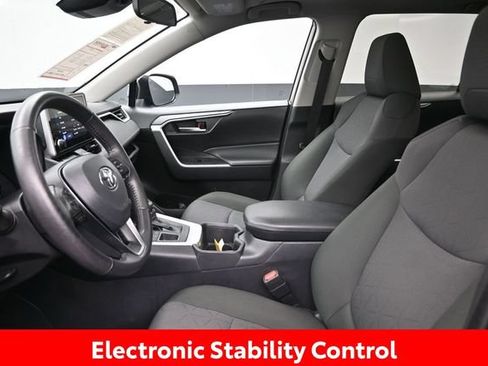 Used 2025 Toyota RAV4 XLE w/ Convenience Package AWD/4WD image 15