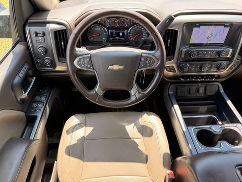 Used 2017 Chevrolet Silverado 1500 LTZ Z71 w/ LTZ Plus Package AWD/4WD image 29
