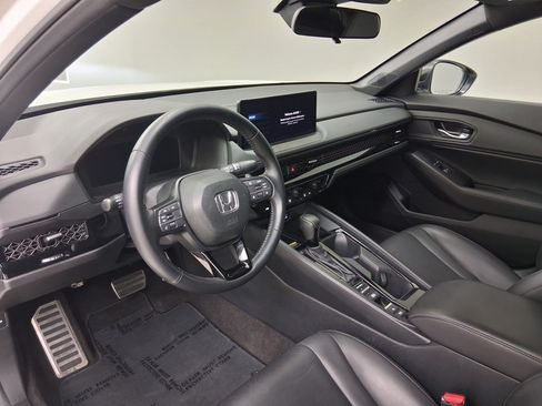 Used 2025 Honda Accord Sport image 67
