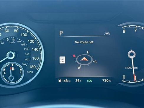 Used 2025 Genesis G70 2.5T AWD/4WD image 27