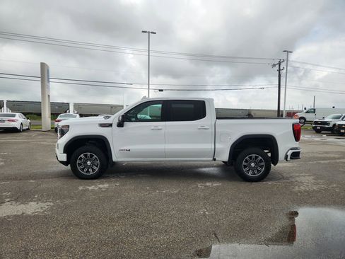 Used 2025 GMC Sierra 1500 AT4 AWD/4WD image 4